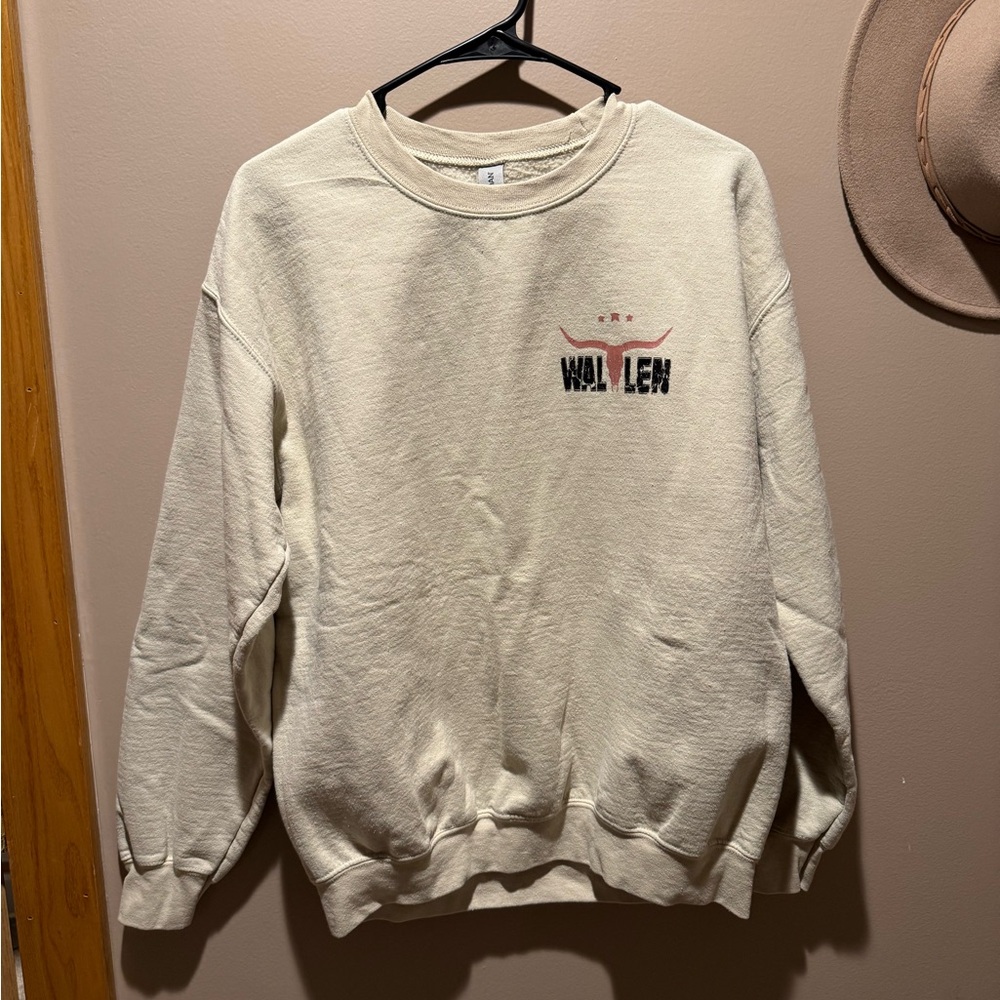 Gildan Morgan Wallen sweatshirt